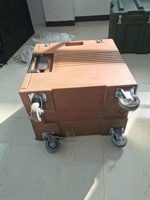 65cm x 45cm x 63,5cm Tamanho externo Caixa de alimentos isolada 90L Volume para manter os alimentos quentes