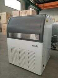 Máquina profissional de fabricação de gelo de cubo comercial com capacidade de armazenamento de gelo de 1000 kg