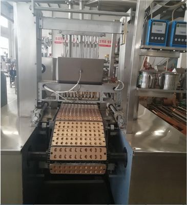 Linha de produção de depósito de doces de gelatina automática em forma de urso de maçã 150-600 kg/h
