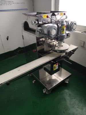 Máquinas profissionais para incrustação de enchimento duplo para bolinhos e alimentos assados