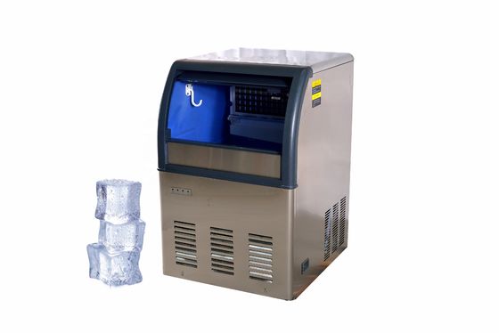 Máquina de fabricação de cubos de gelo comercial 5000kg Compressor automático de arrefecimento de ar Sanyo