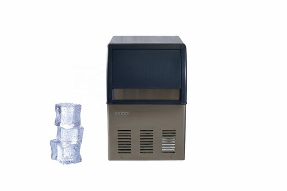 Máquina de fabricação de cubos de gelo industriais com operação automática e compressor Sanyo