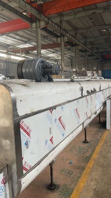 Forno de túnel de cozimento contínuo para produção de bolos e biscoitos em instalações de fabrico