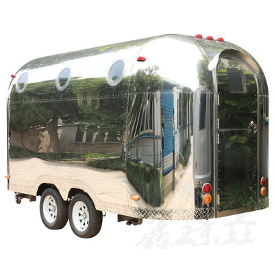 Caminhão de comida totalmente equipado de estilo europeu com cozinha completa Tamanho 2300*1750*2100mm