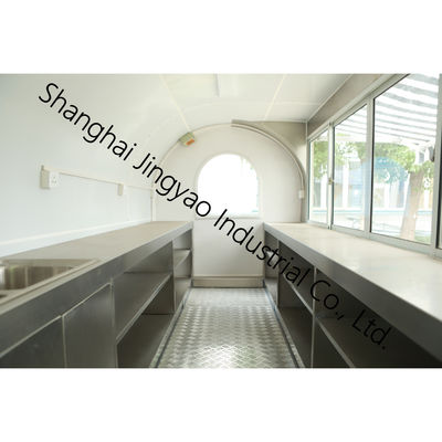 Caminhão de alimentação elétrico homologado pelo CE com características multifuncionais e tensão 220V/110V/380V