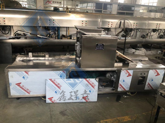 Função da máquina Fazer bolos de bolo de nozes com linha de produção totalmente automática