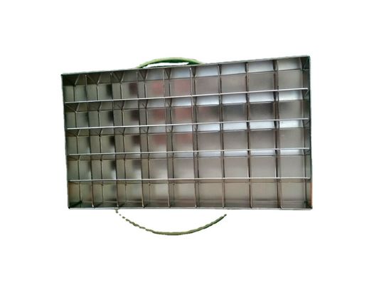 Fabricante industrial de cubos de gelo com capacidade de produção de 65 kg/24h e sistema de arrefecimento por ar/água