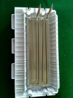 Máquina de fabricação de cubos de gelo industriais comerciais de 330*330 mm com evaporador de resfriamento por água