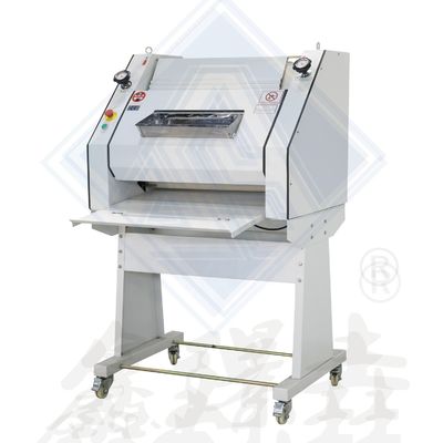 Máquina de processamento de pão 220v Mini moldeador de massa pesado para baguette / pão francês