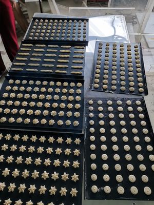 Máquina de fazer bolos para bolos americanos 2023 Máquina automática de fazer biscoitos 300 kg Aproximadamente