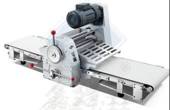 240 kg Output Equipamento de padaria de pão industrial Table Top Sheeter massa para baguette