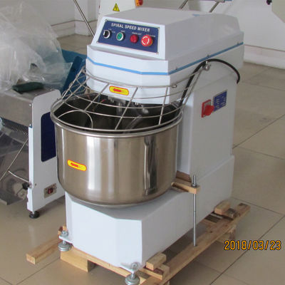 Grande capacidade 50 kg de amendoim em espiral de massa de mistura para equipamentos de padaria de Xangai