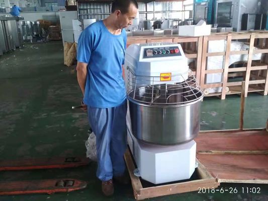 Mudanças duplas Mudanças duplas Mixidor de massa em espiral 100kg Produção para pasta na padaria