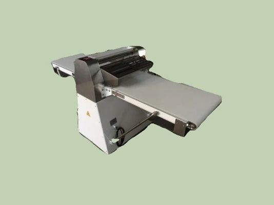 Folha de rolagem de massa profissional para cozimento de pastelaria crocante 2430*880*1230MM
