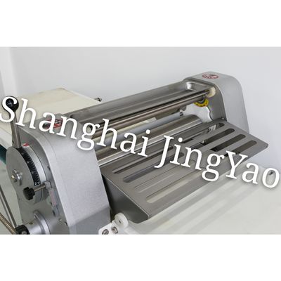 Folha de rolagem de massa profissional para cozimento de pastelaria crocante 2430*880*1230MM