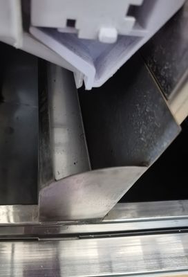 Máquina de cubos de gelo de resfriamento por água de 4500W para produção rápida e consistente de gelo