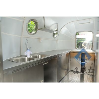 Carrinhos de comida comerciais Caminhão de comida móvel com cozinha e forno de pizza Vendedor confiável