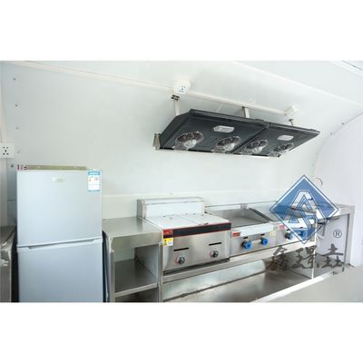 Caminhão de comida multifuncional Caminhão de comida rápida com cozinha completa e cozinha de corrente aérea